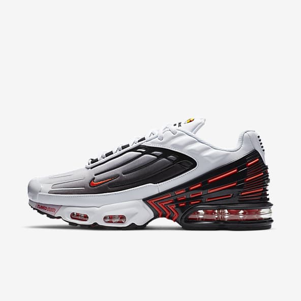 Air Max Plus Shoes. Nike